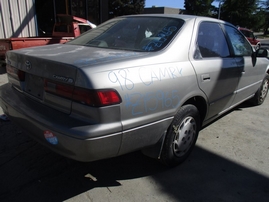 1998 TOYOTA CAMRY LE 2.2L AT BEIGE 4DR Z15965